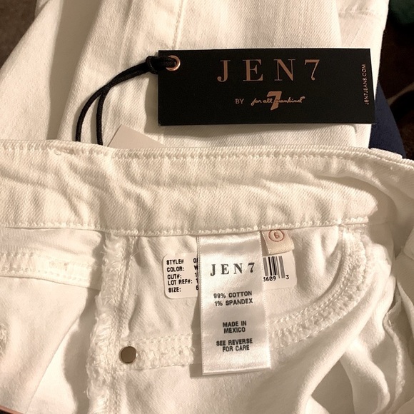 JEN 7 BY 7 FOR ALL MANKIND NEW Denim Bermuda Short in White Size 6 - Picture 3 of 4